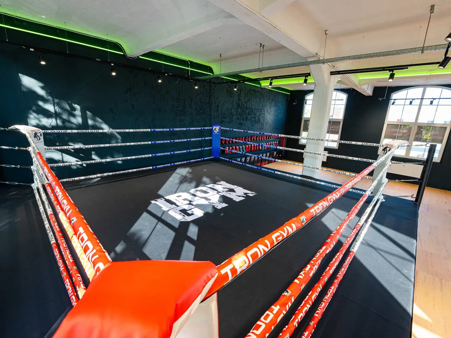 Iron Gym Viersen, Hauptstandort Bahnhofstraße 51